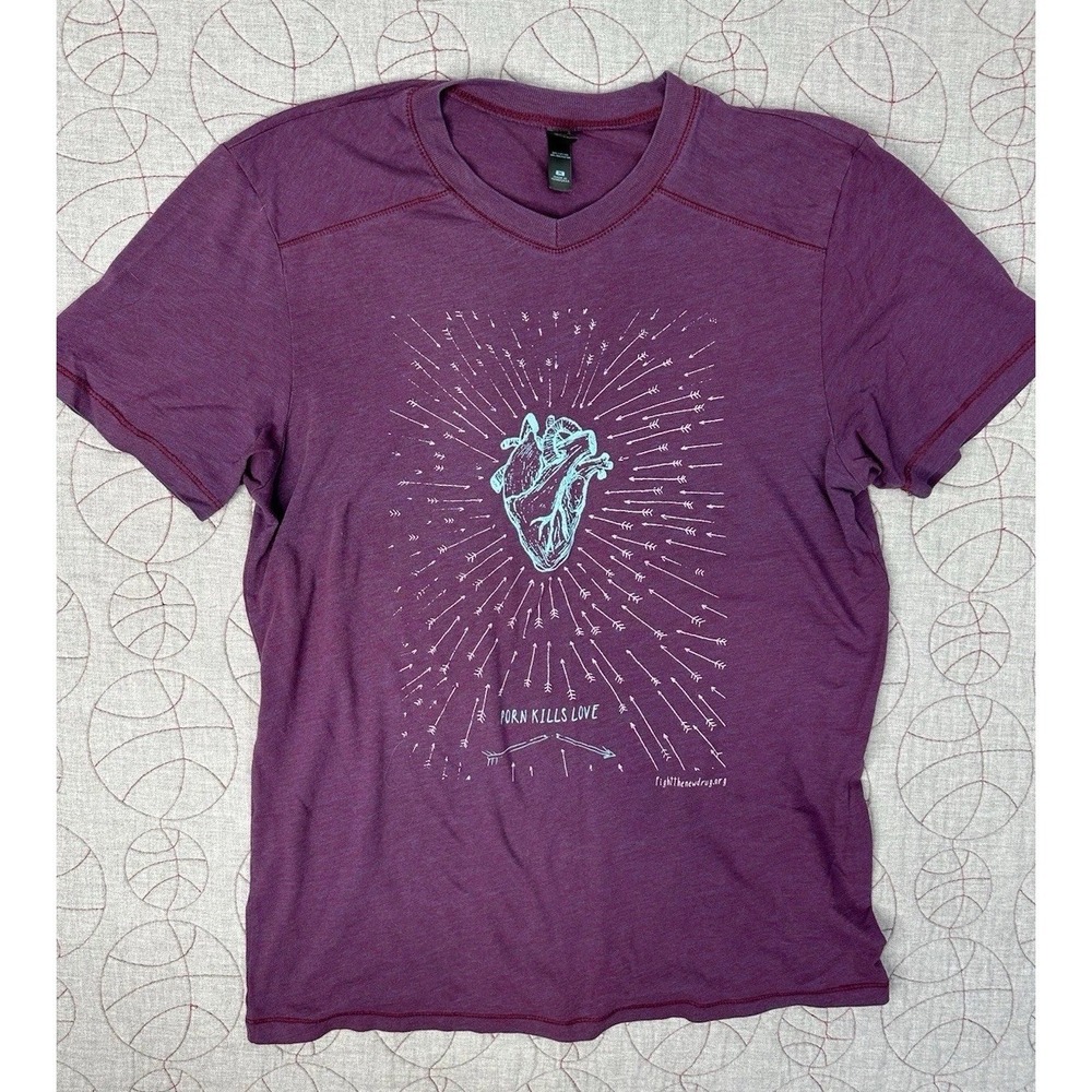 District T-Shirt Purple Fight The New Drug Heart / Women's Medium